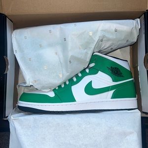 Jordan 1 lucky green mid